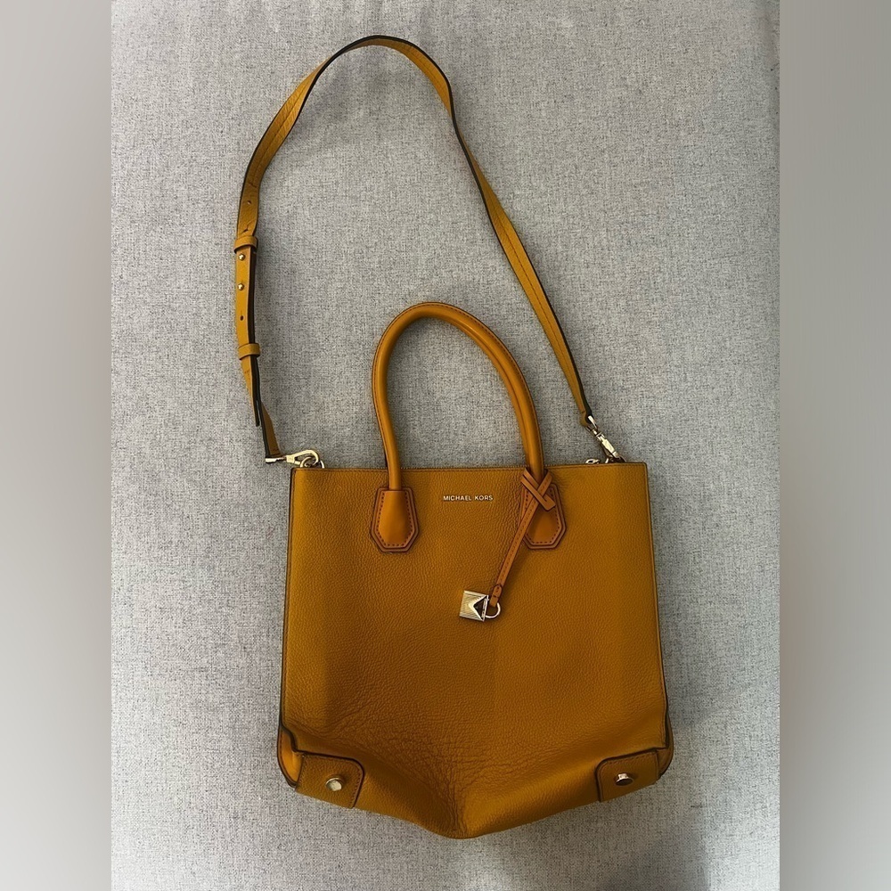 MICHAEL KORS Mercer Medium Satchel – Marigold Yellow Leather - Picture 2 of 13